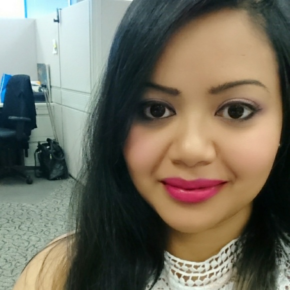 Meet your Posher, Naoreen - Picture 1 of 1